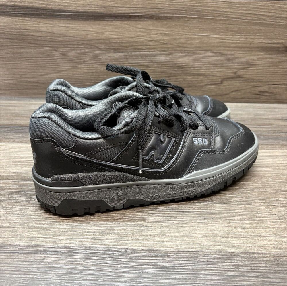 New Balance 550 TRIPLE BLACK GSB550BB Sneakers Boys 6.5Y Womens 8